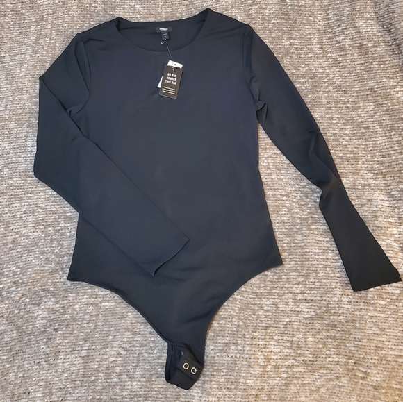 Express Body Contour Double Layer Crew Neck Thong Bodysuit - Picture 4 of 6